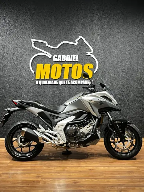 HONDA NC 750 X ABS, Foto 1 HONDA NC 750 X ABS, Foto 1