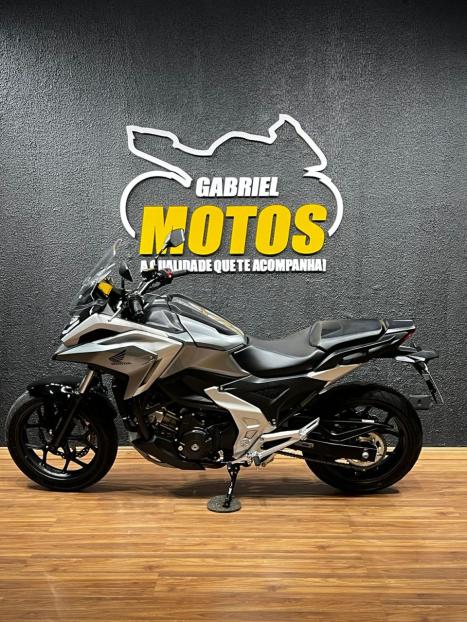 HONDA NC 750 X ABS, Foto 2 HONDA NC 750 X ABS, Foto 2