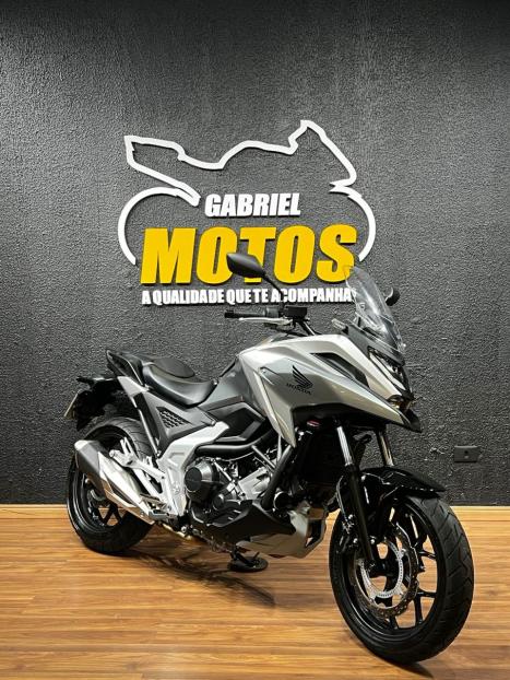 HONDA NC 750 X ABS, Foto 3 HONDA NC 750 X ABS, Foto 3