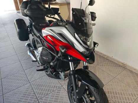 HONDA NC 750 X ABS, Foto 3