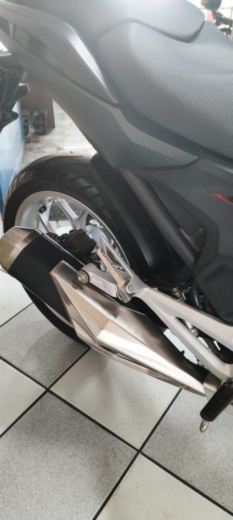 HONDA NC 750 X ABS, Foto 2