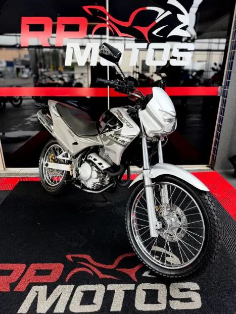 HONDA NX Falcon 400, Foto 7
