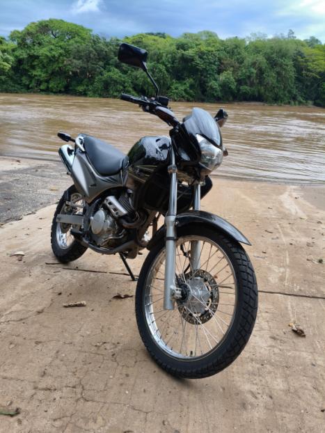 HONDA NX Falcon 400, Foto 2