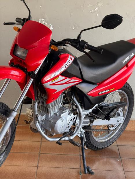 HONDA NXR Bros 150 ES, Foto 2 HONDA NXR Bros 150 ES, Foto 2