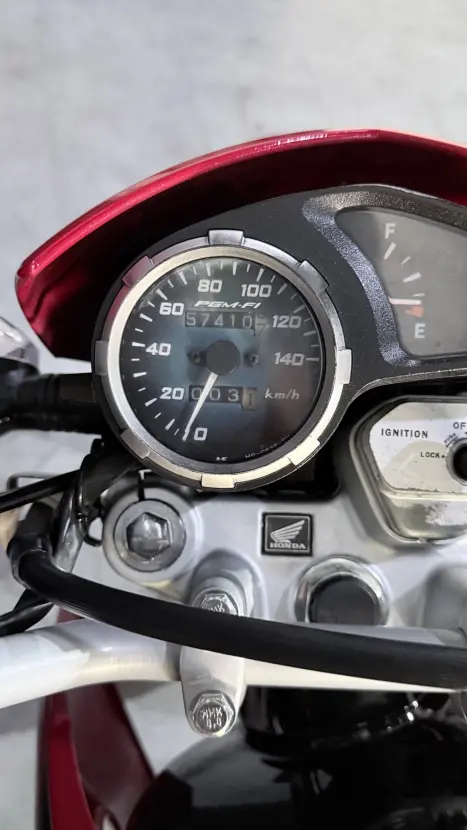 HONDA NXR Bros 150 ESD, Foto 2