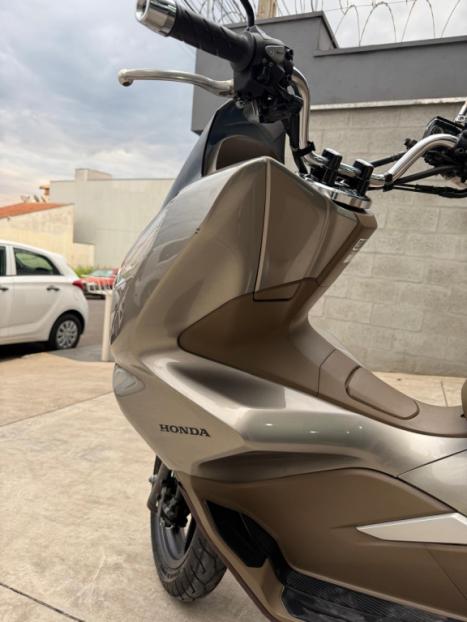 HONDA PCX 150 DLX, Foto 2