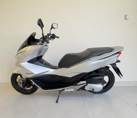 HONDA PCX 150 DLX, Foto 4