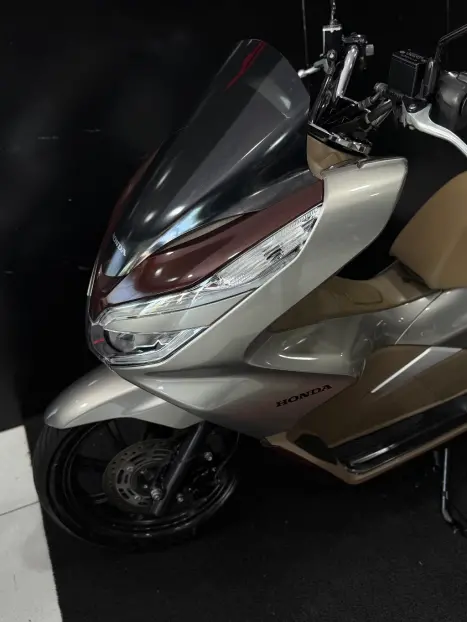 HONDA PCX 150 DLX, Foto 8