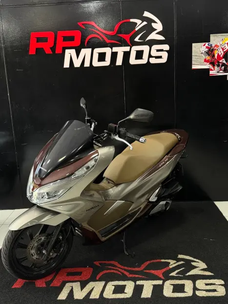 HONDA PCX 150 DLX, Foto 11