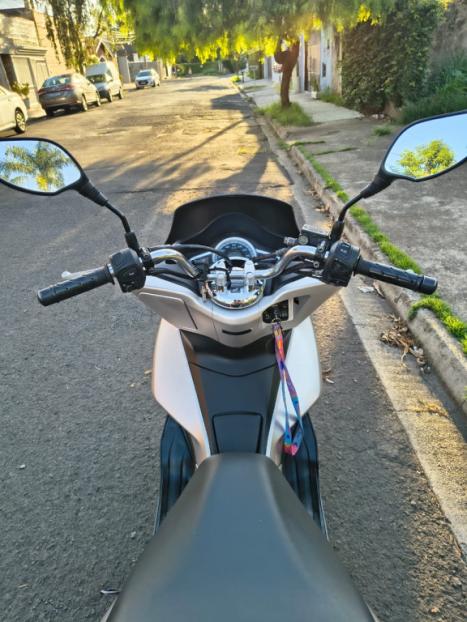 HONDA PCX 150 DLX, Foto 4