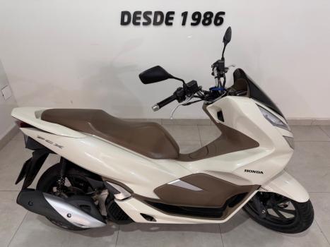 HONDA PCX 150 DLX, Foto 2