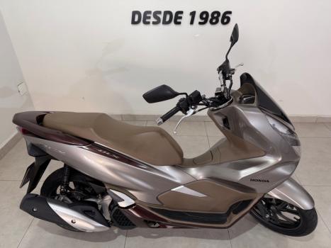 HONDA PCX 150 DLX, Foto 2