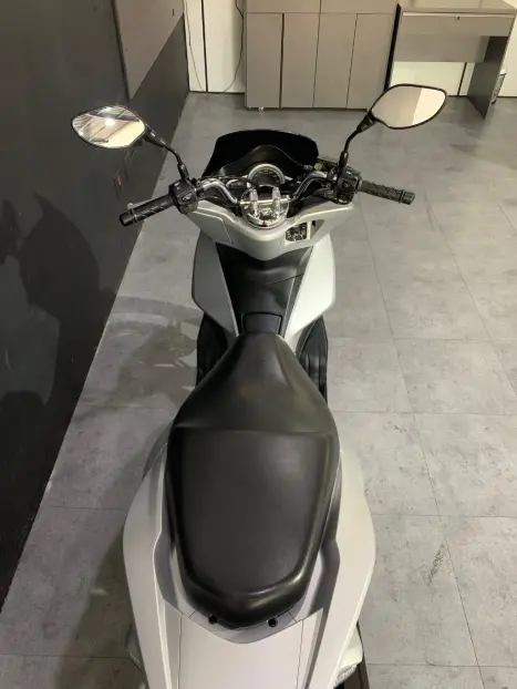 HONDA PCX 150 DLX, Foto 4