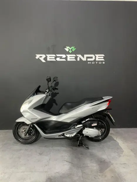 HONDA PCX 150 DLX, Foto 6