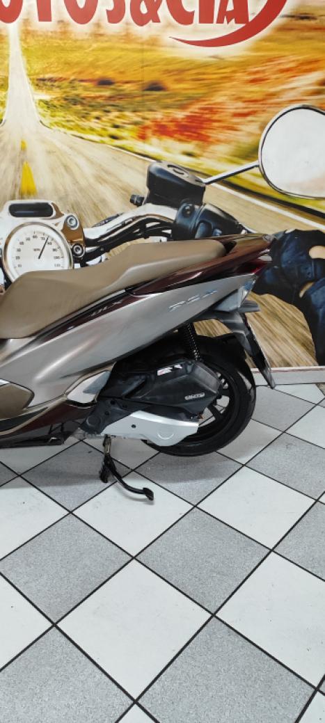 HONDA PCX 150 DLX, Foto 10