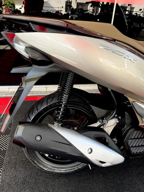 HONDA PCX 150 DLX, Foto 2