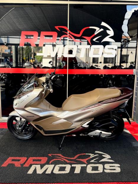 HONDA PCX 150 DLX, Foto 4
