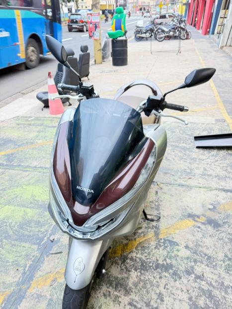 HONDA PCX 150 DLX, Foto 4