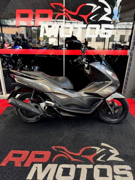 HONDA PCX 150 DLX, Foto 1