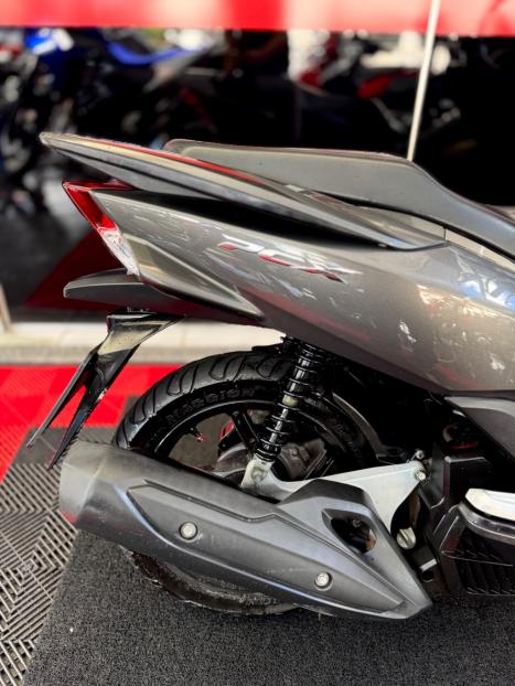 HONDA PCX 150 DLX, Foto 2