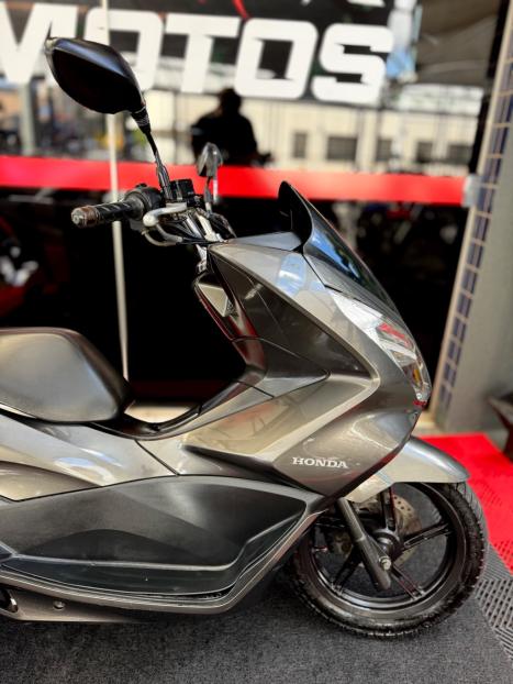 HONDA PCX 150 DLX, Foto 3