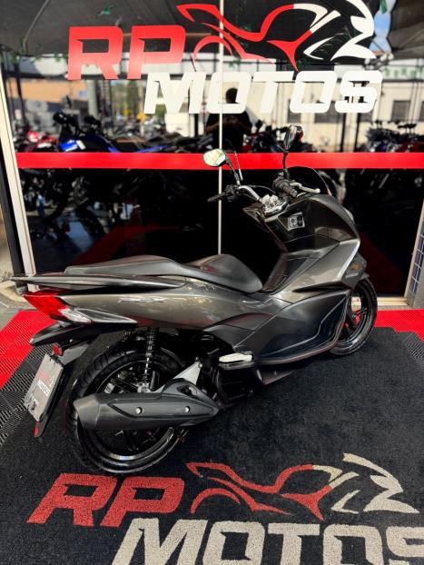 HONDA PCX 150 DLX, Foto 10