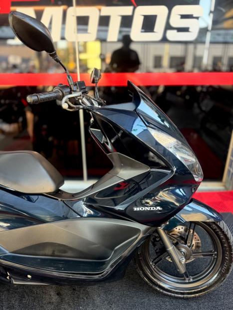 HONDA PCX 150 DLX, Foto 3