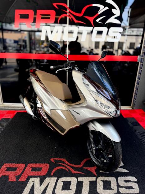 HONDA PCX 150 DLX, Foto 6