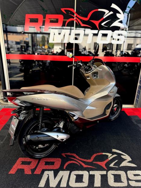 HONDA PCX 150 DLX, Foto 9