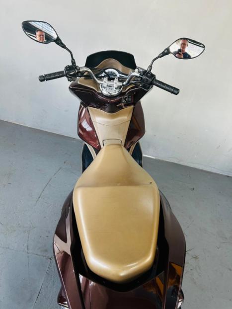 HONDA PCX 150 DLX, Foto 9