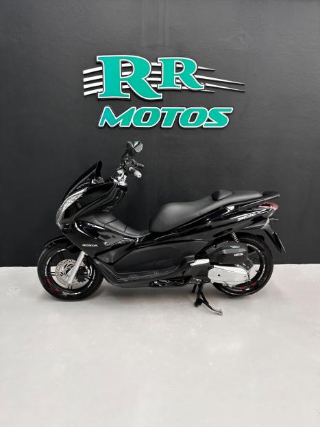 HONDA PCX 150 DLX, Foto 2