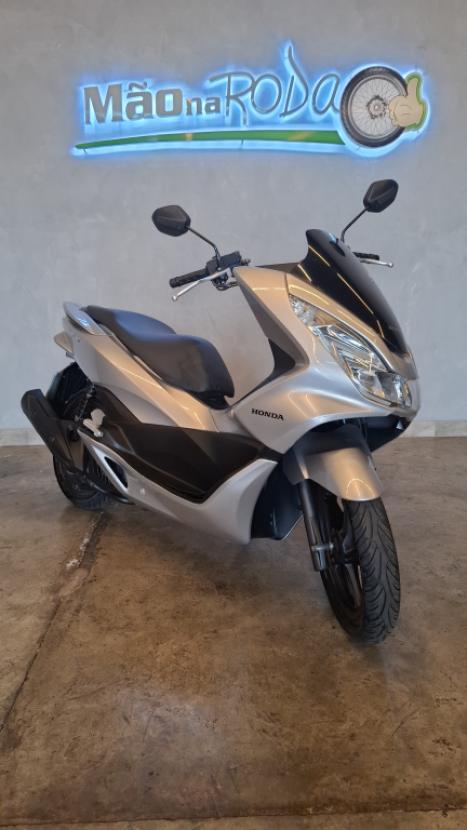 HONDA PCX 150 DLX, Foto 4