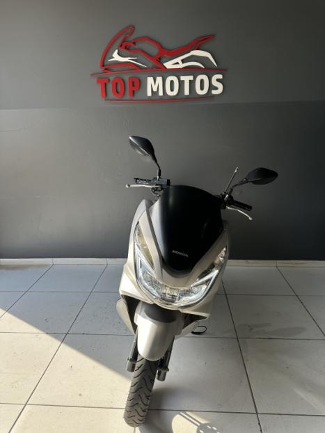 HONDA PCX 150 DLX, Foto 3