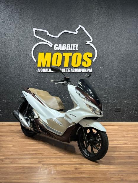 HONDA PCX 150 DLX, Foto 3