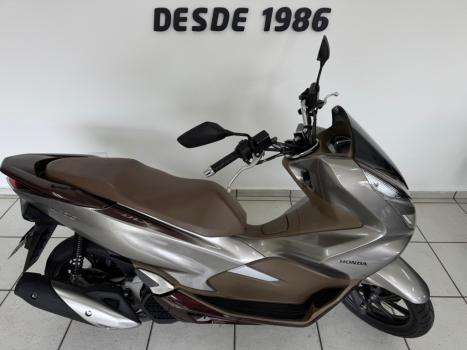 HONDA PCX 150 DLX, Foto 3