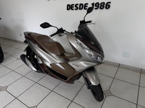 HONDA PCX 150 DLX, Foto 4