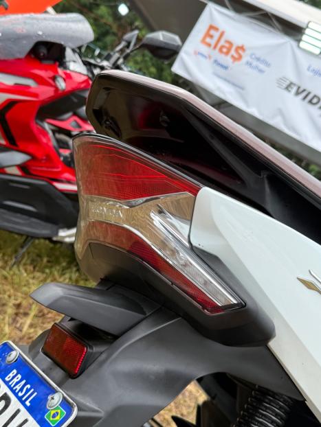 HONDA PCX 150 DLX, Foto 3