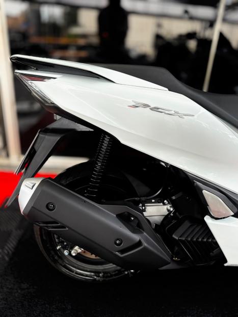 HONDA PCX 160 DLX ABS, Foto 3