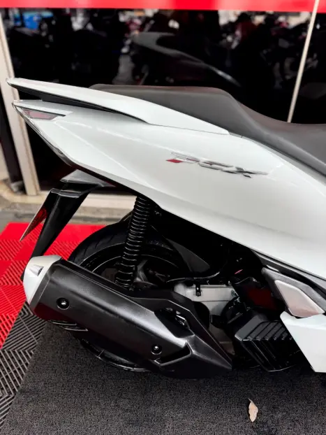 HONDA PCX 160 DLX ABS, Foto 2