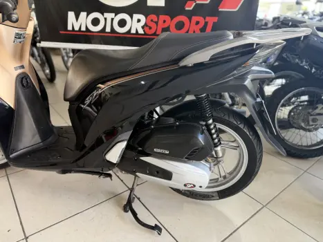 HONDA SH 150 I DLX, Foto 6