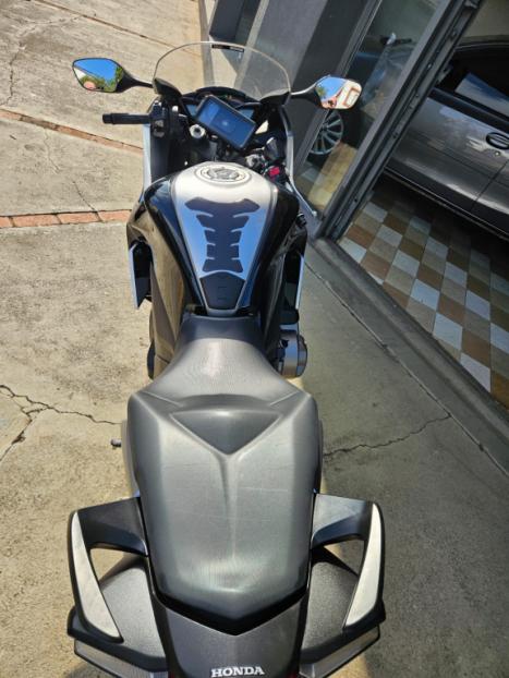 HONDA VFR 1200 F, Foto 6