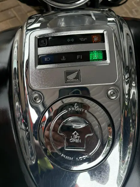 HONDA VTX 1800 CUSTOM, Foto 15