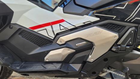 HONDA X-ADV 750 , Foto 3