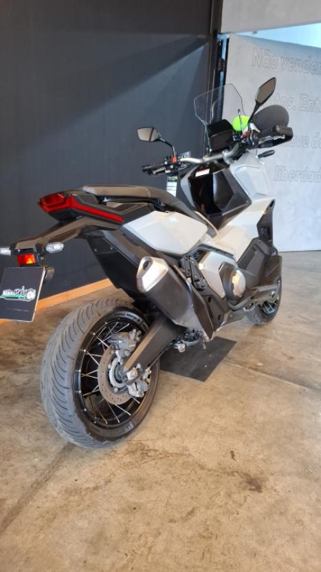 HONDA X-ADV 750 , Foto 4