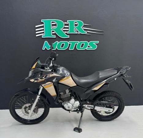HONDA XRE 190 ABS, Foto 2