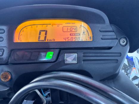 HONDA XRE 300 , Foto 4