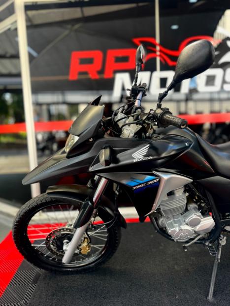 HONDA XRE 300 , Foto 5