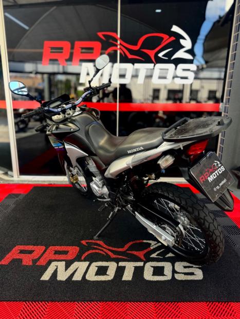 HONDA XRE 300 , Foto 9