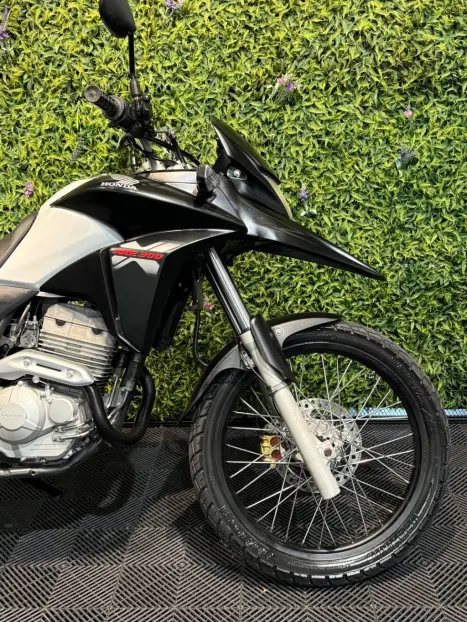 HONDA XRE 300 , Foto 5