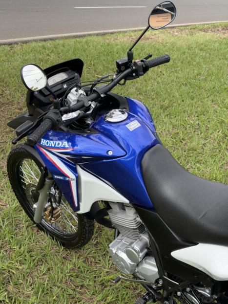 HONDA XRE 300 , Foto 8